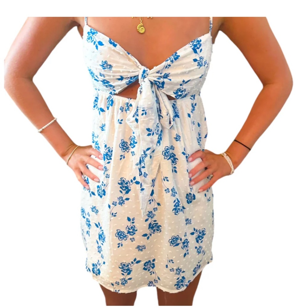 NWOT Sky to Moon Floral Dress